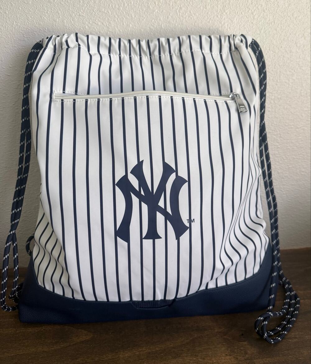 MLB New York Yankees Striped Unisex Drawstring Backpack Bag w/ Pockets
